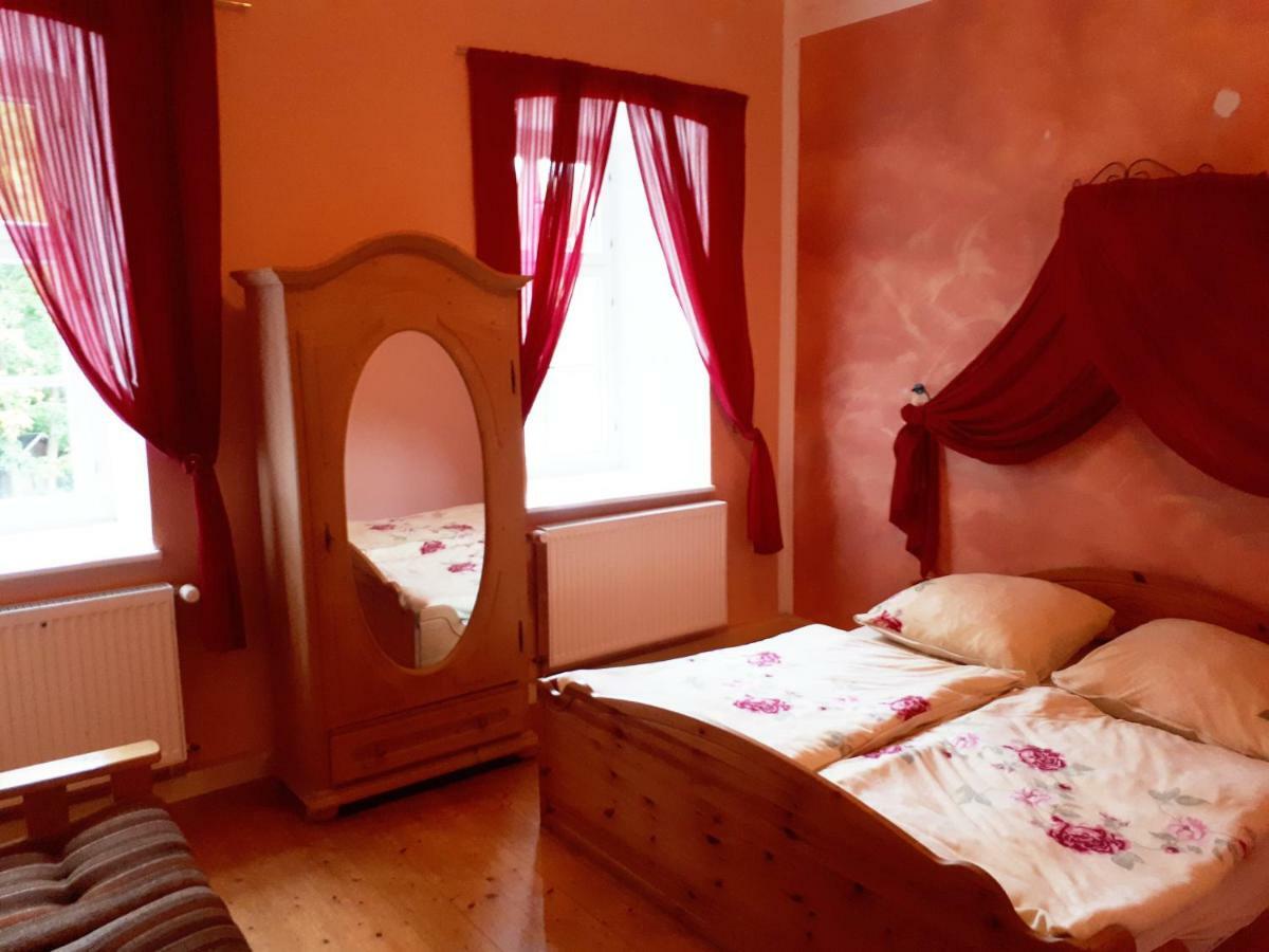 Hotel Schloss Wespenstein Grafenthal Экстерьер фото